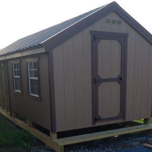 #21 - 8x10 High Pt coop w/10' run $4220 Tan Sides, Brown roof & trim